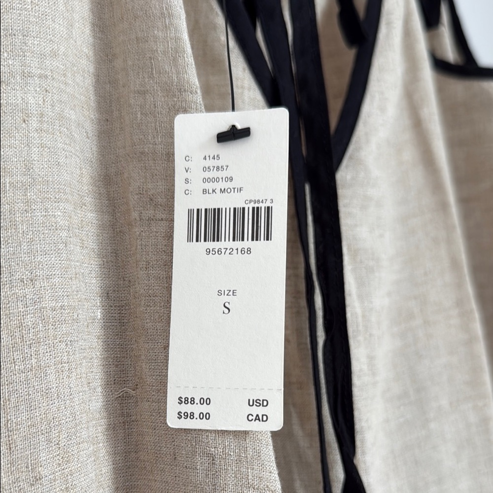 Anthropologie Cover Up - Picture 5 of 9